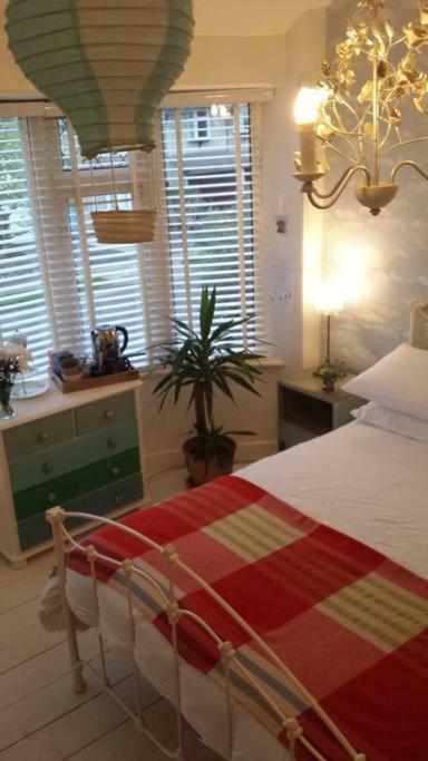 Heavenly Retreat Apartamento Corsham Exterior foto